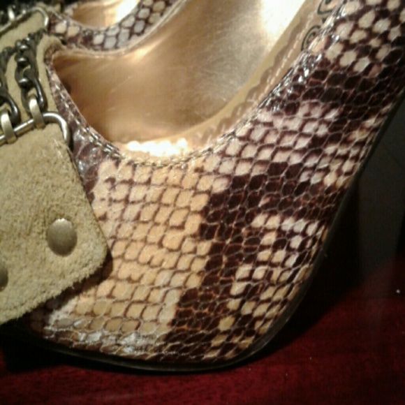 Naughty Monkey Heels - Picture 6 of 7